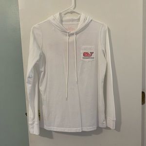 Vineyard vines long sleeve hoodie tee